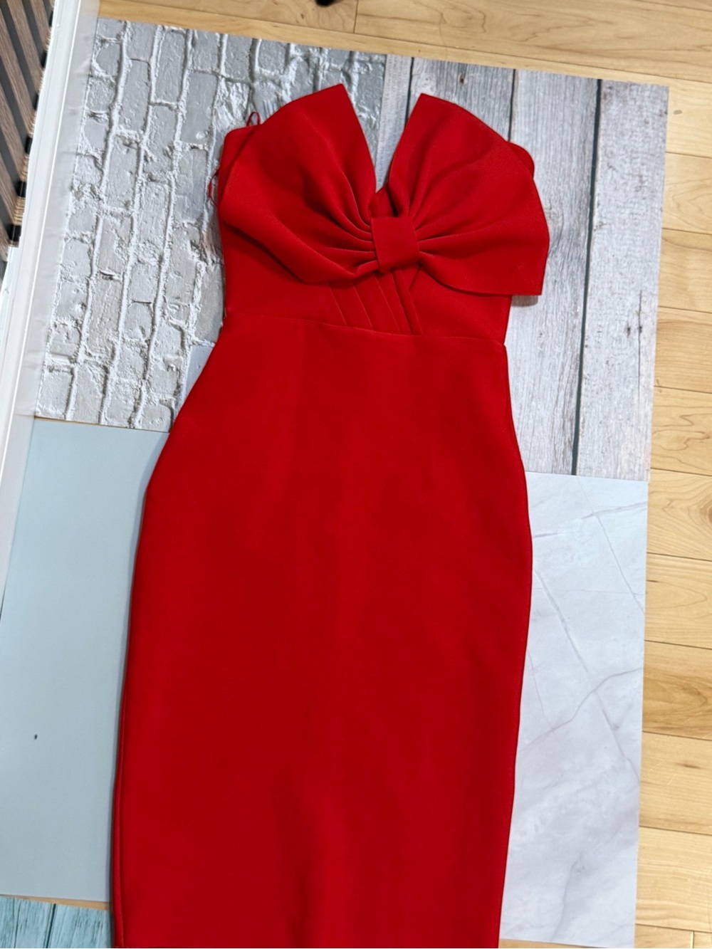 Red Strapless Bow-Front Bodycon Dress